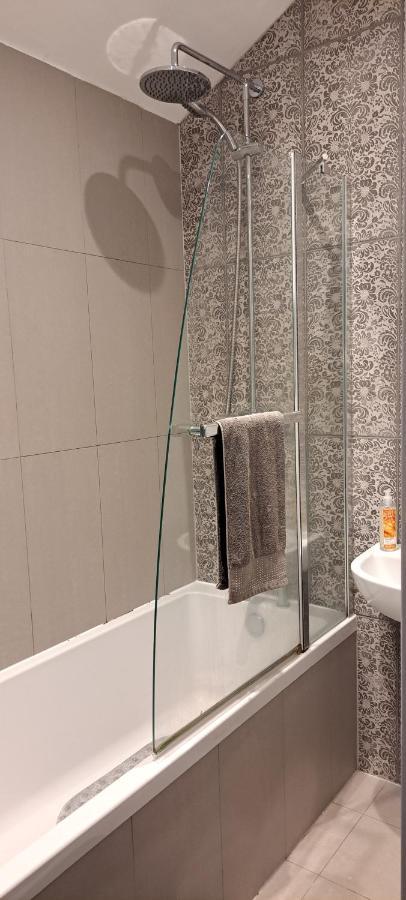 Cosy Double Room Гаррогейт Екстер'єр фото